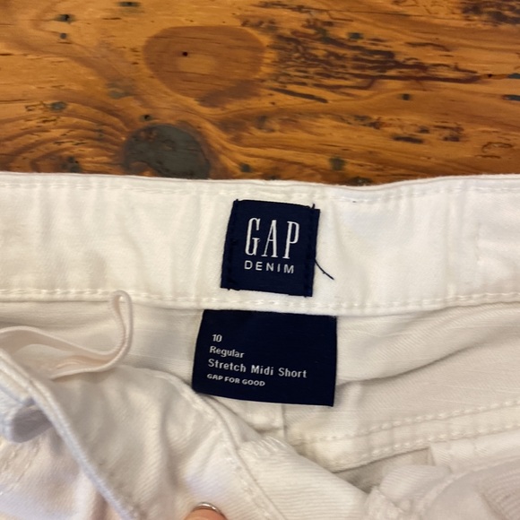 Girls White Shorts - Picture 2 of 2